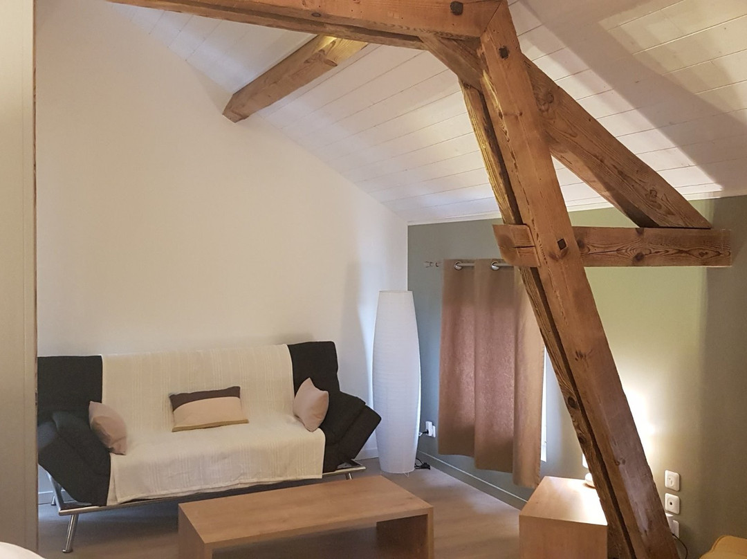 La Grange du Born主图