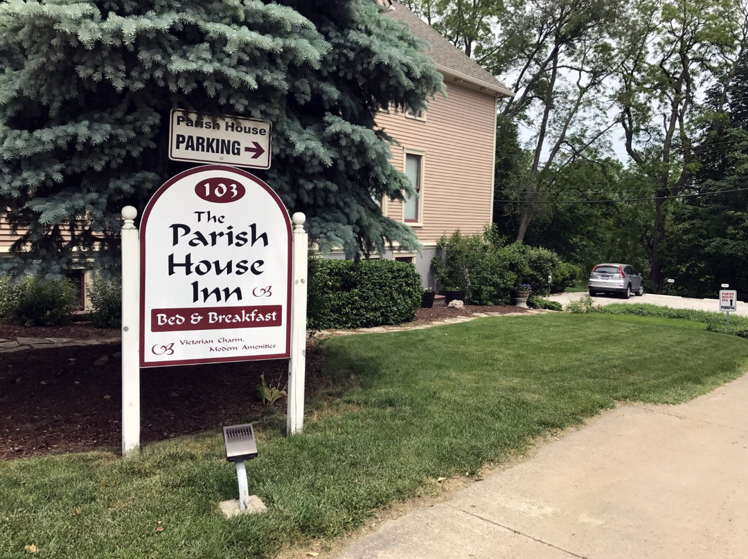 Parish House Inn主图