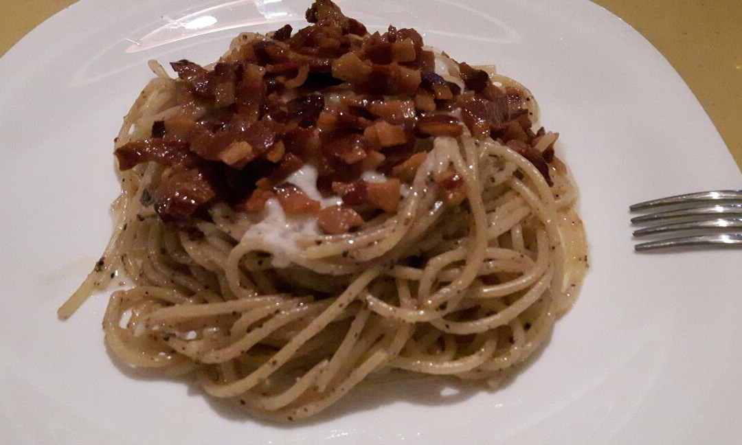 Farnetta餐馆和美食-Osteria da Sfascione