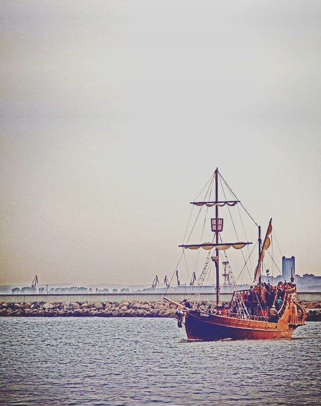 Esmeralda Pirate Ship-Chernomorets必去景点