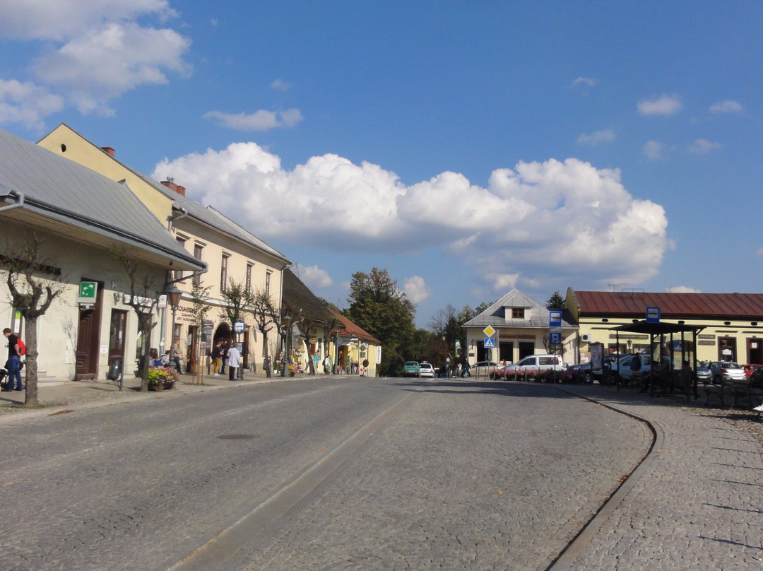 Market Square-Stary Sacz必去景点