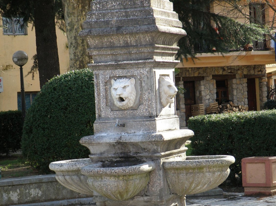 Old Fountain in Virpazar-维尔巴札拉必去景点