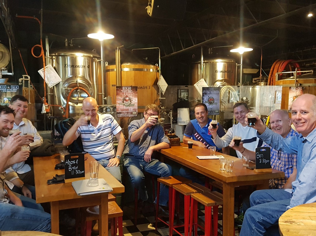 Hops & Brew Craft Brewery Tours景点图片