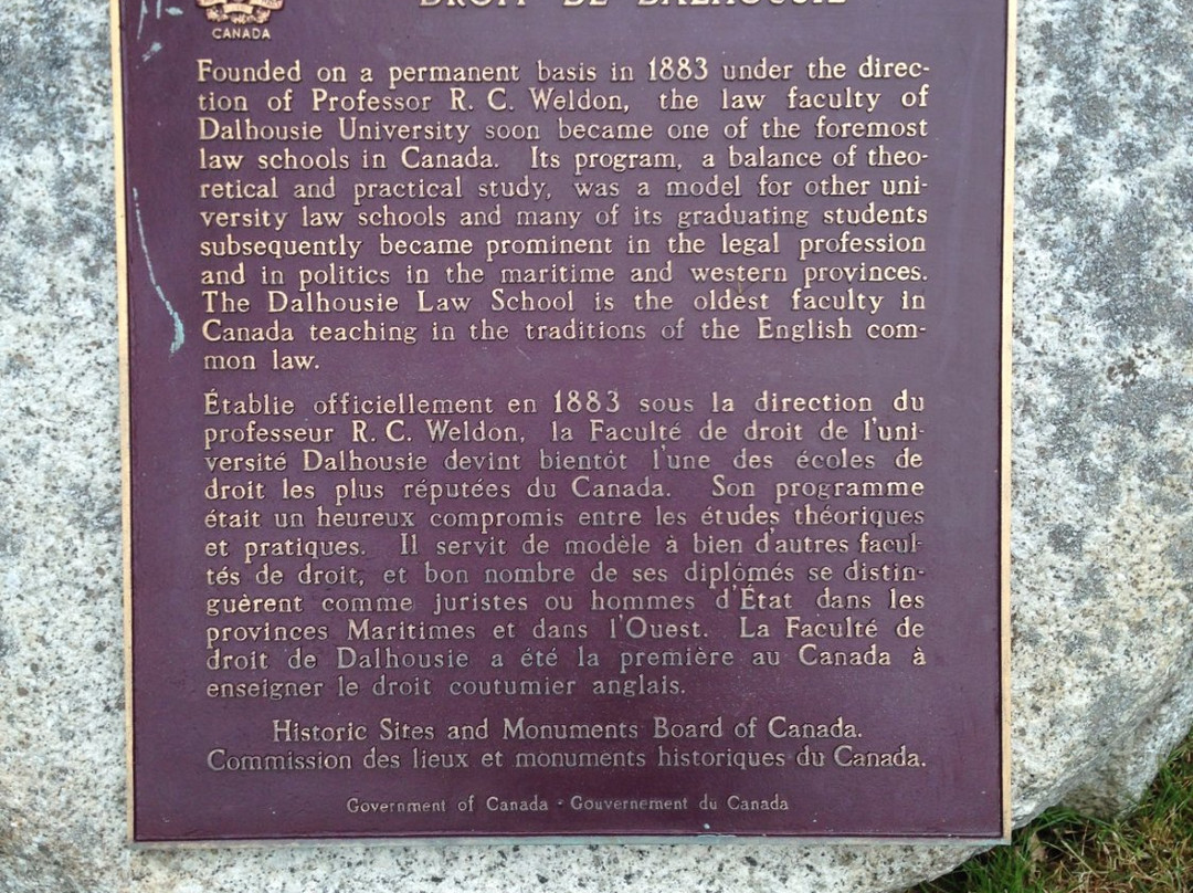 Dalhousie University-哈利法克斯必去景点