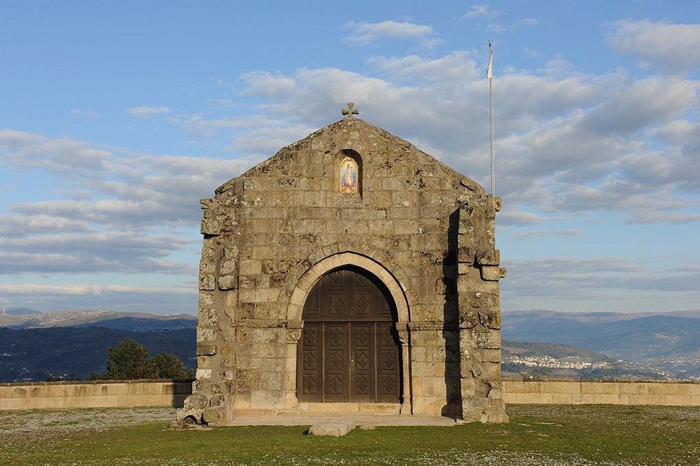 Chapel of Our Lady of Deliverance of Fandinhães景点图片