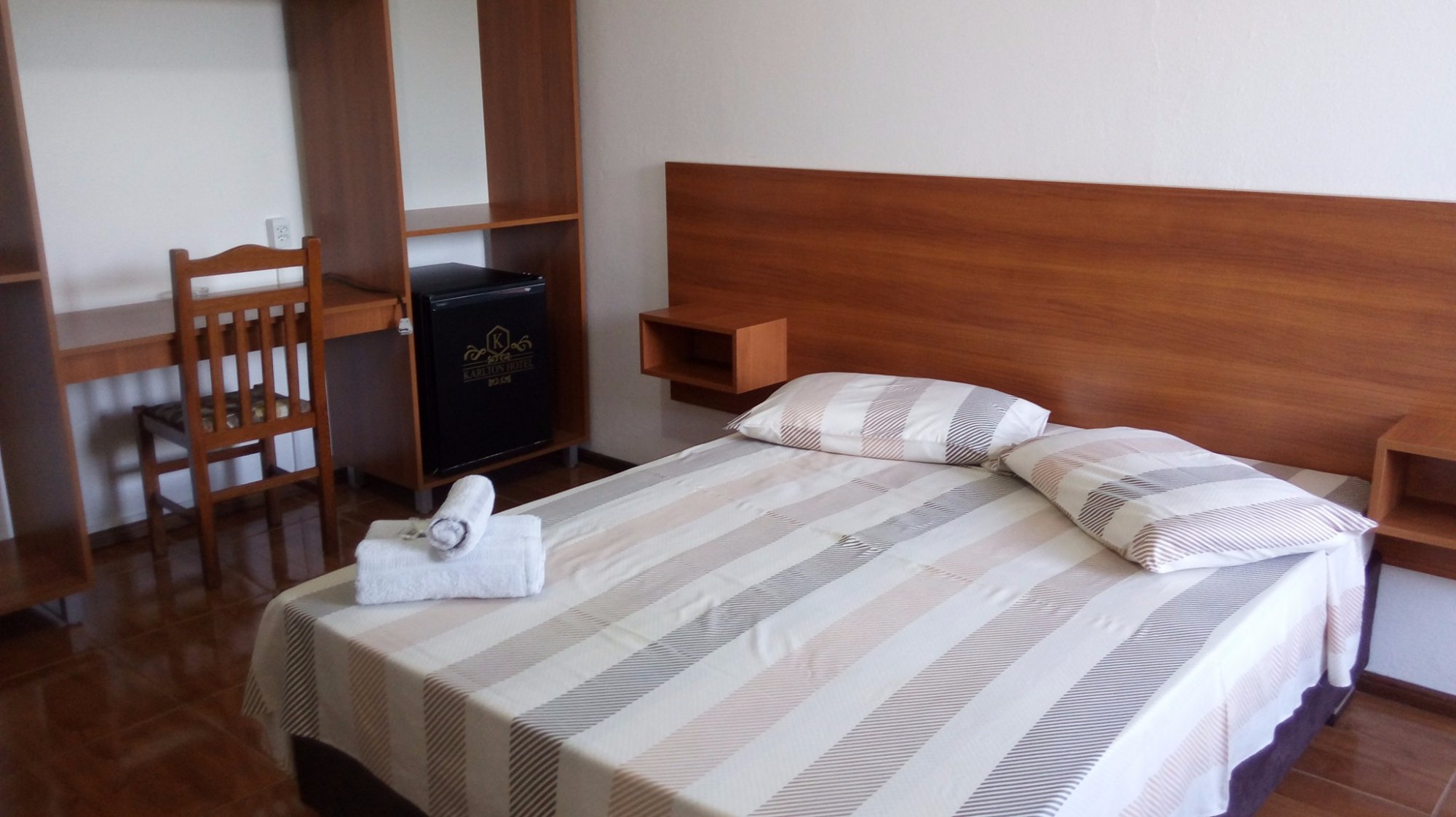 Karlton Hotel-官方