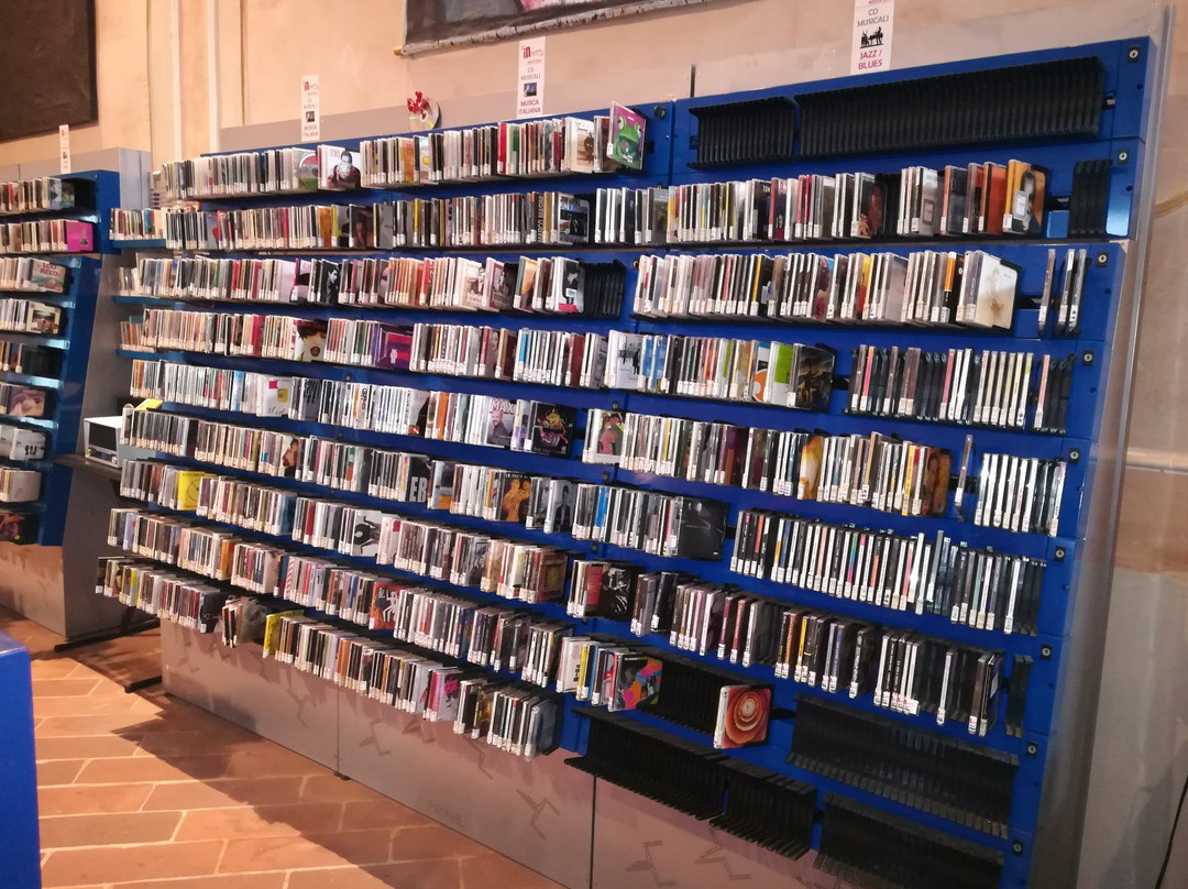 Biblioteca Civica景点图片