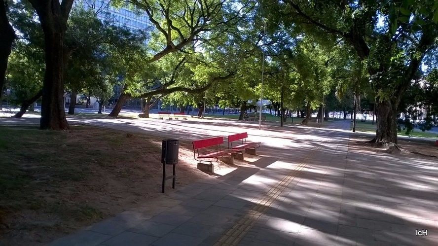 Praça Isabel, a Católica-阿雷格里港必去景点