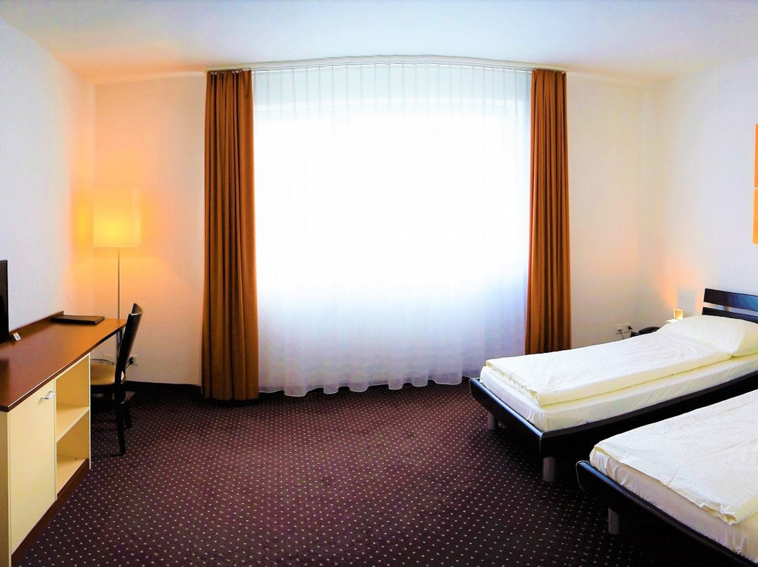 Weisslingen酒店住宿-Motel Fehraltorf