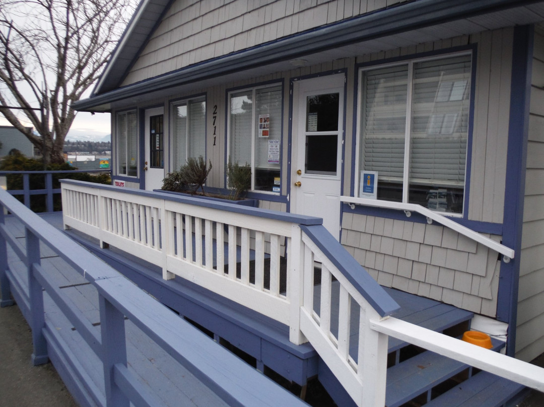 Qualicum Beach Visitor Information Centre景点图片