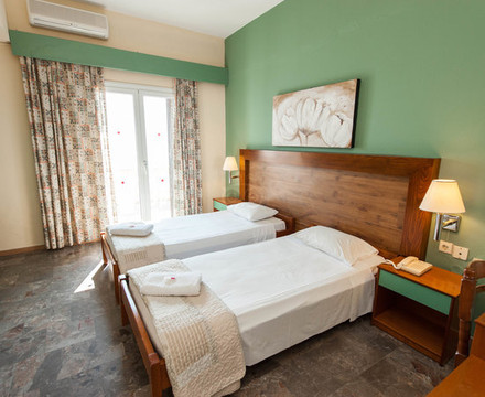 珀塔玛吉海滩酒店主图