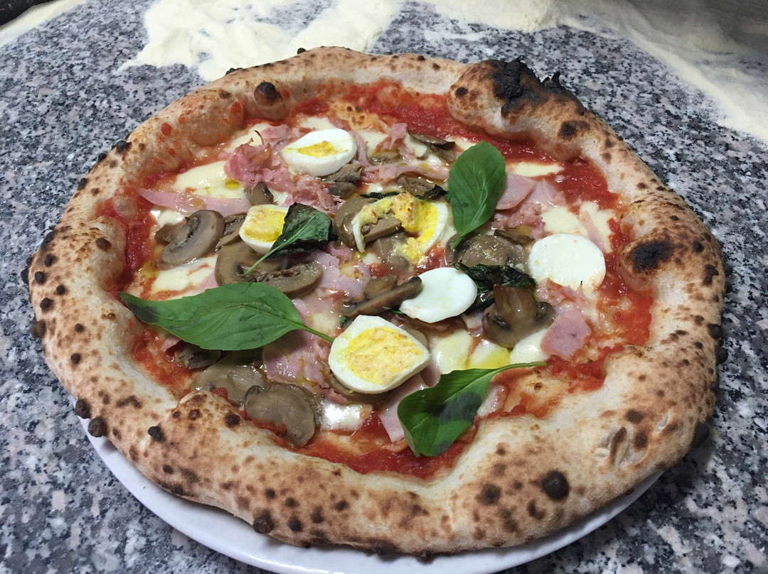 Lucrino - Pizza and Restaurant