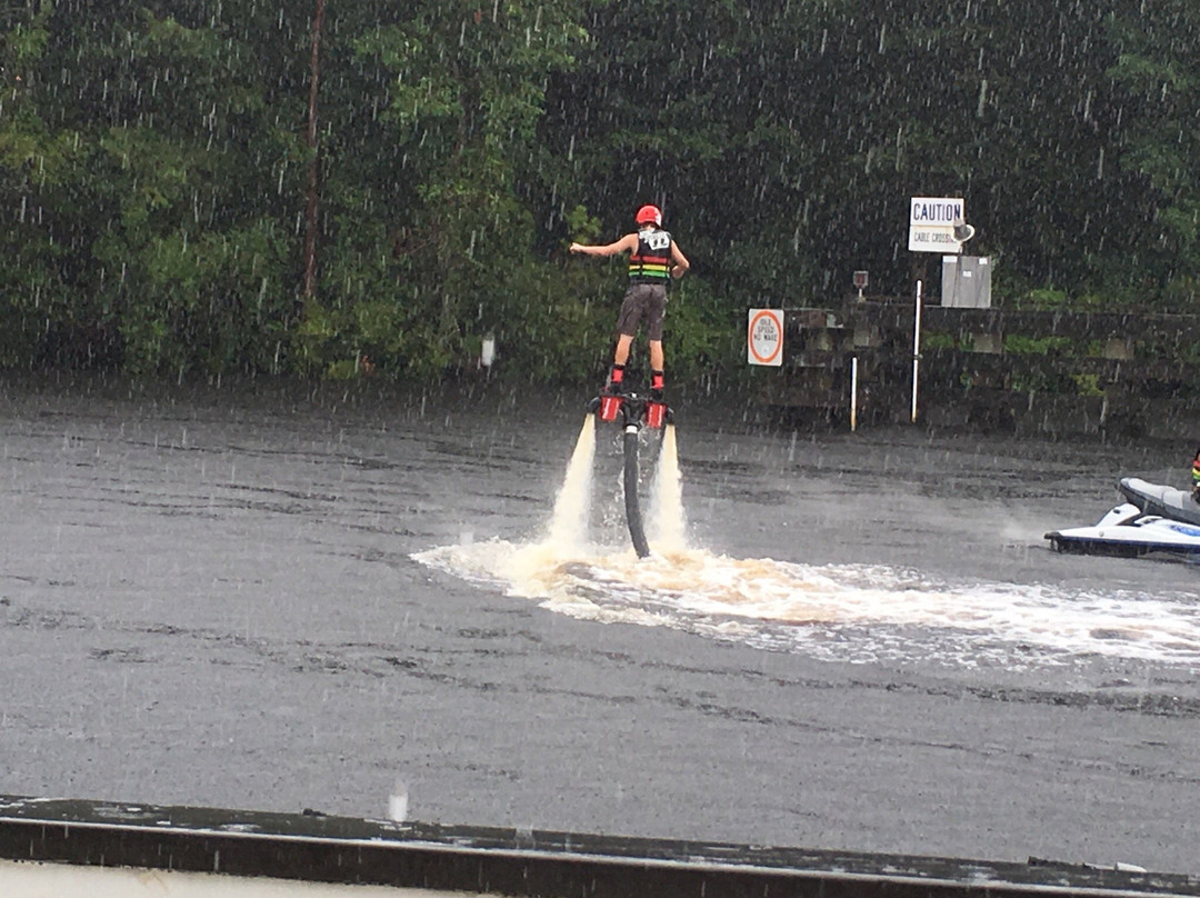 Lifted Flyboarding-美特尔海滩必去景点