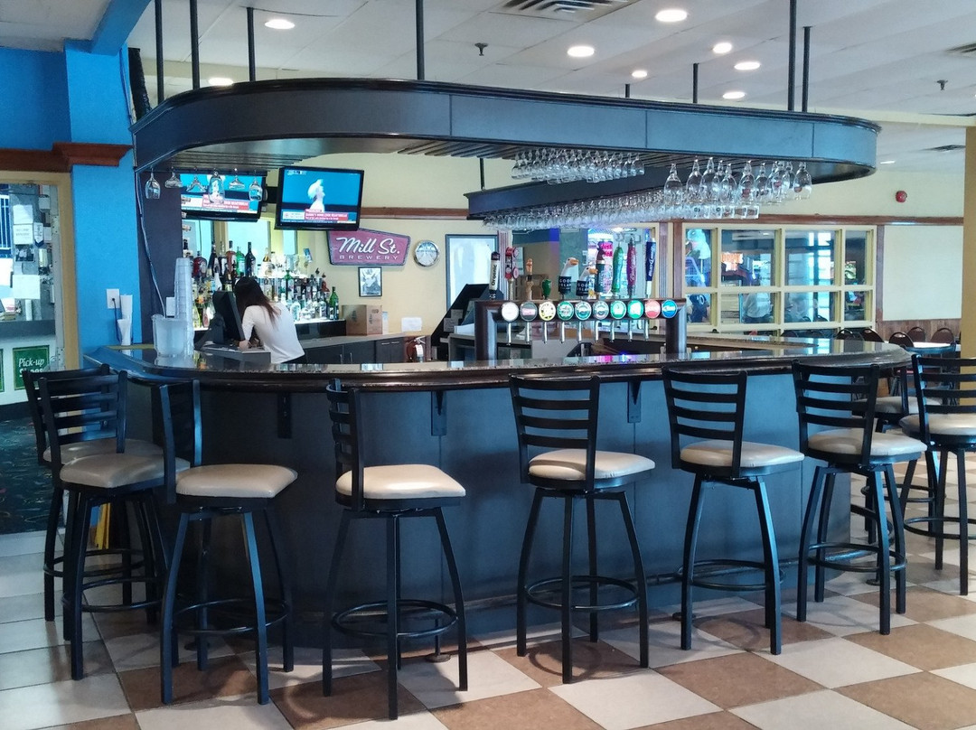 Merivale Bowling Centre-渥太华必去景点