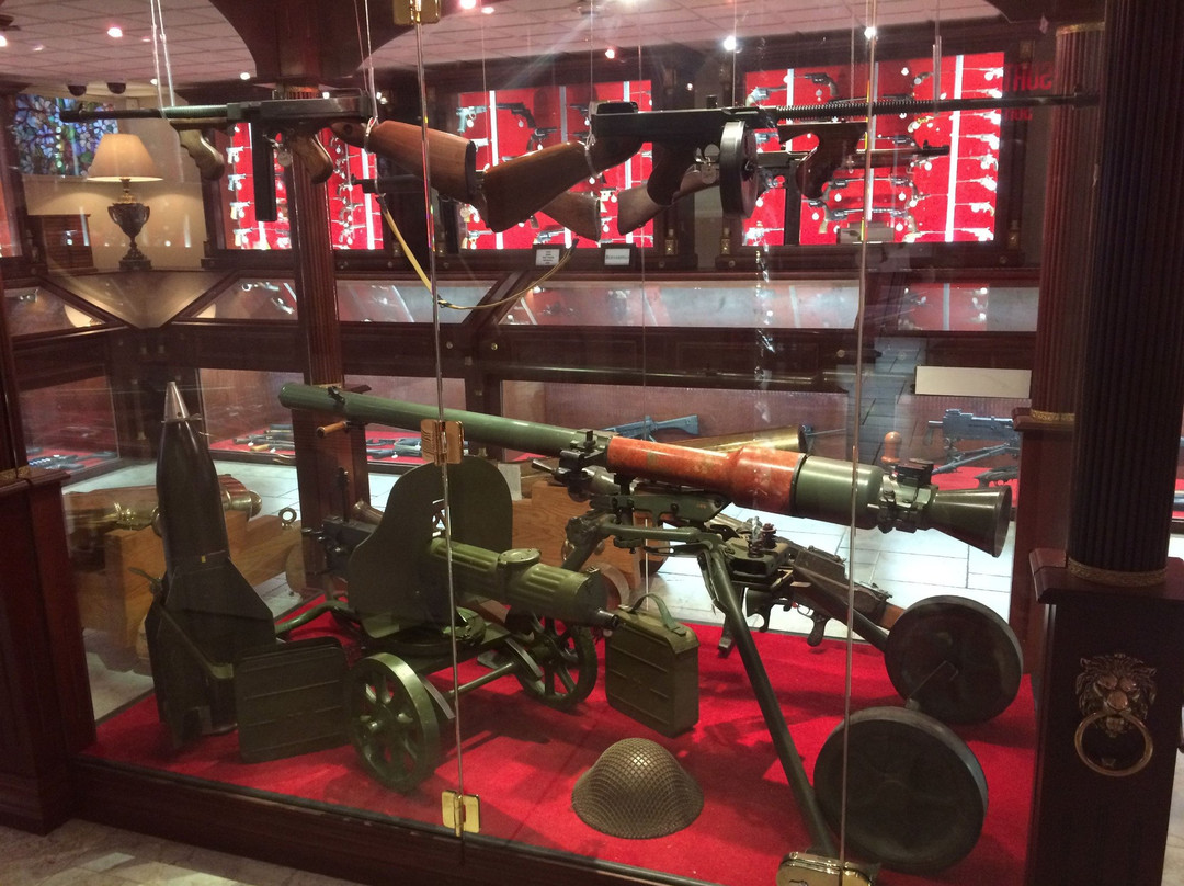 Musee Canadien De l’Arme Et Du Bronze-Granby必去景点