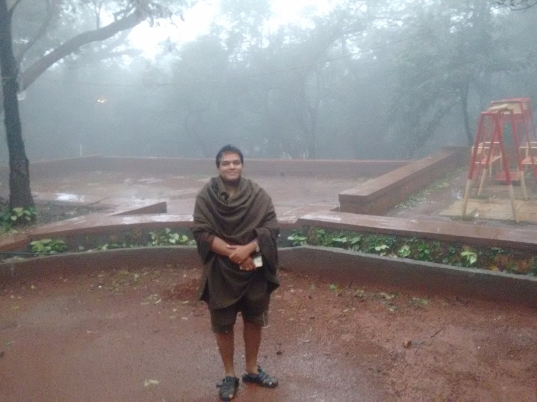 Girivihar Hotel主图