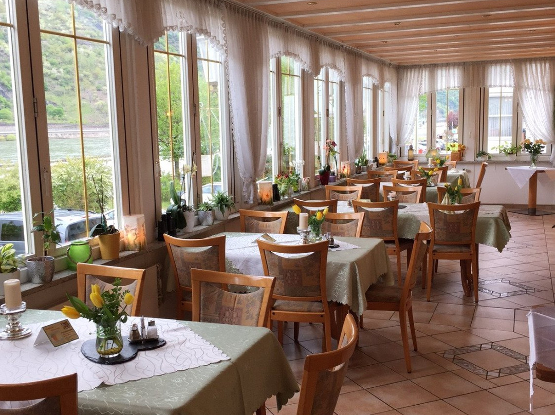 Kestert餐馆和美食-Hotel-Restaurant Perle am Rhein