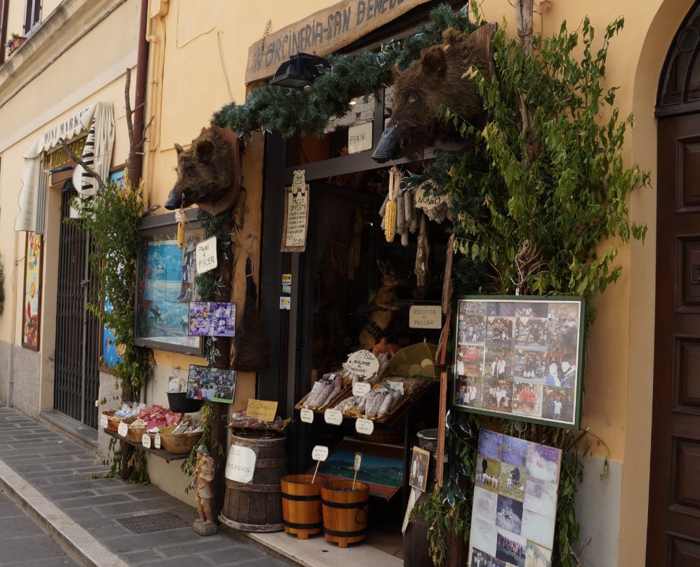 Piazza San Benedetto景点图片