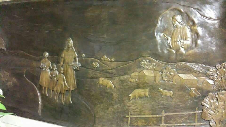 Mausoleu Da Menina Izildinha-Monte Alto必去景点