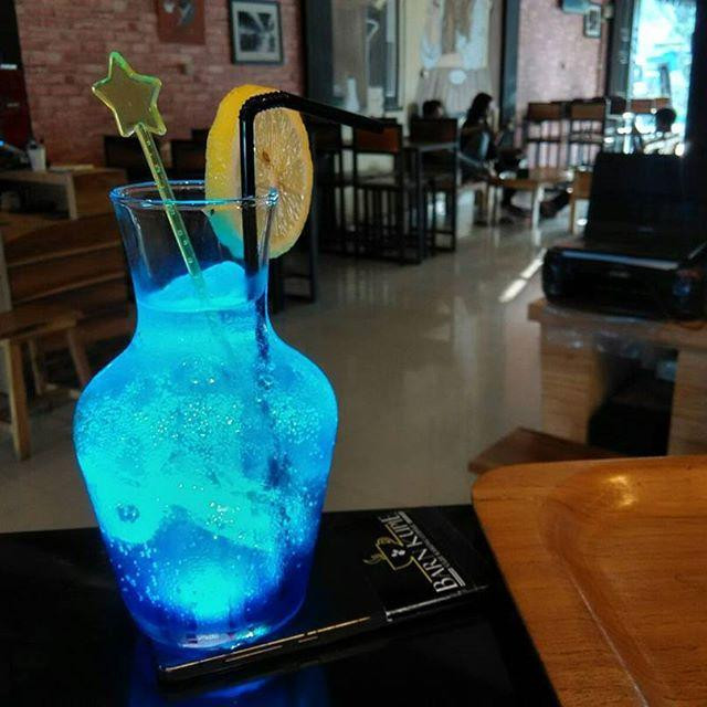 Namo Rube Julu餐馆和美食-Barn Kupie - Ulee Kareng Coffee