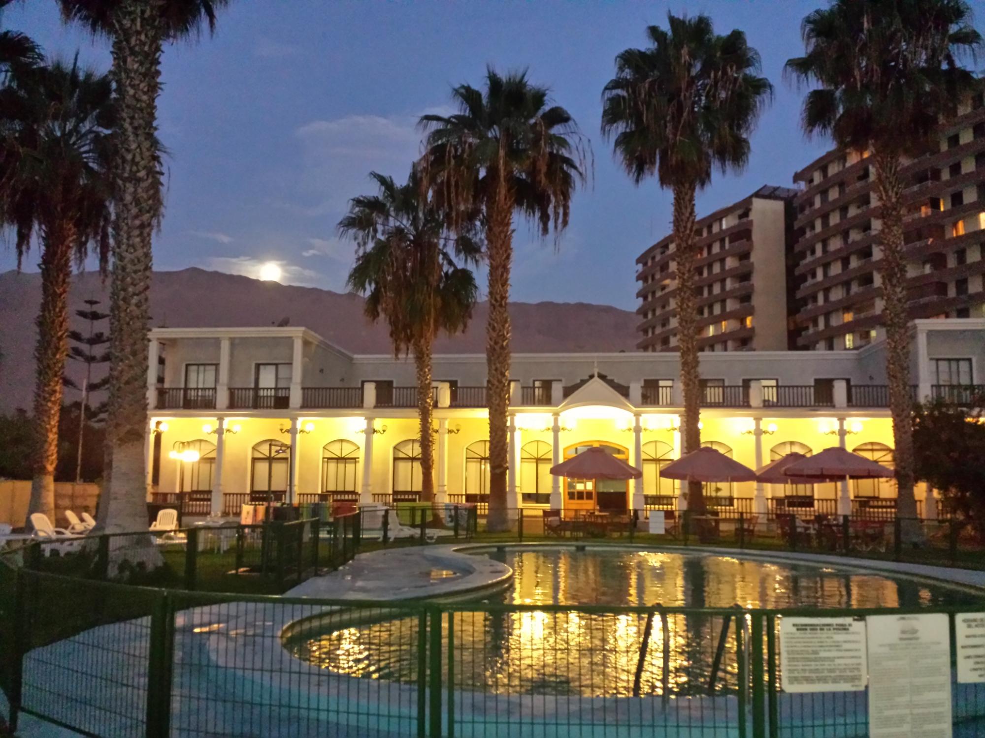 Hotel Granaderos-泳池