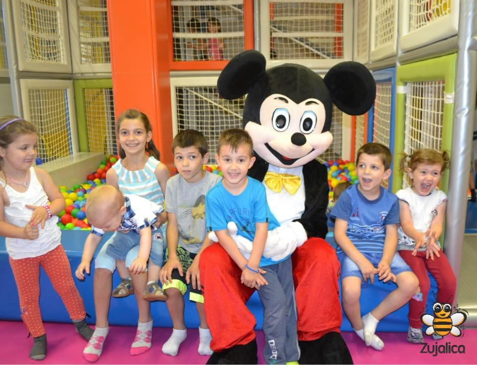 Zujalica-波德戈里察必去景点