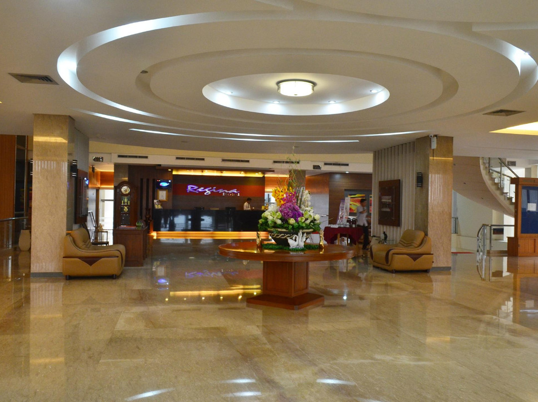 Regina Hotel Pemalang主图
