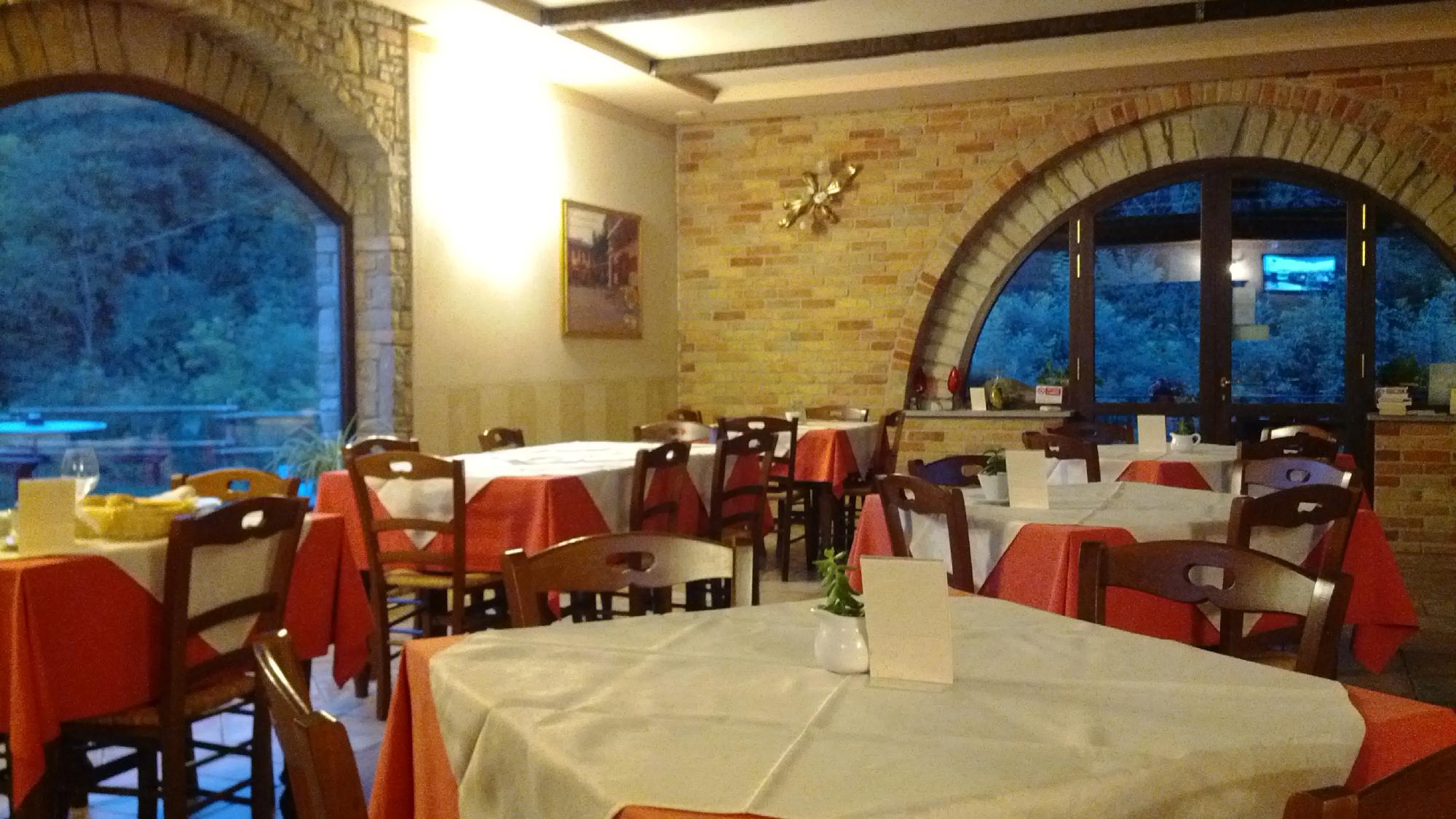 Eno-Agriturismo Cascina L'Arche-餐饮