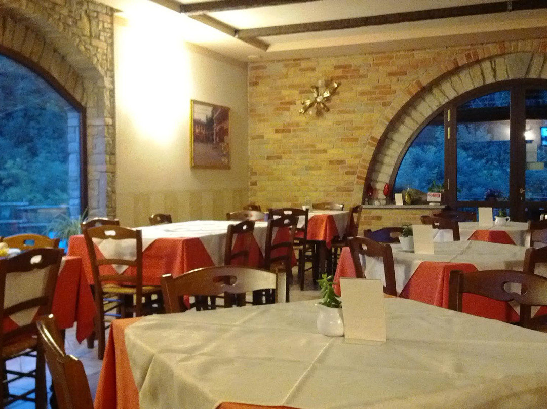 Santo Stefano Belbo酒店住宿-Eno-Agriturismo Cascina L'Arche