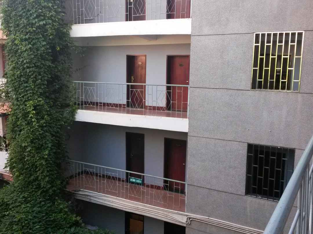 昆明春城之星机械店主图