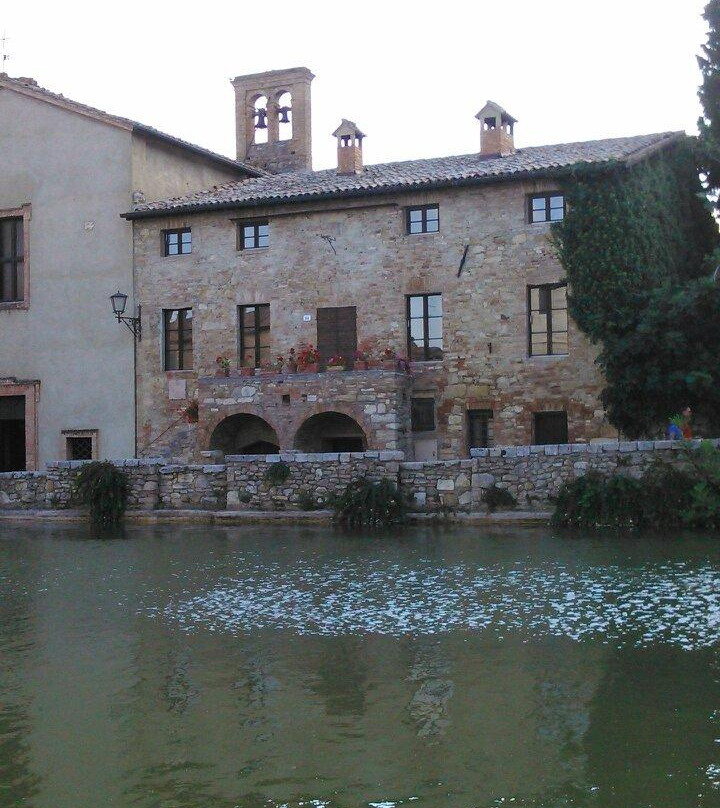Piazza delle Sorgenti-圣奎里科多尔恰必去景点