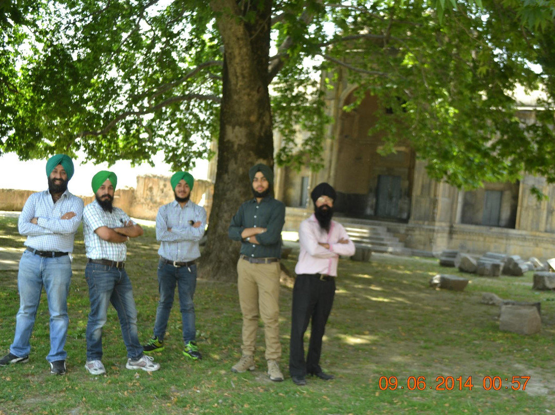 Makhdoom Sahib Shrine-斯利那加必去景点