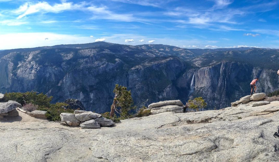 Mountain Shuttle Yosemite-奥克赫斯特必去景点