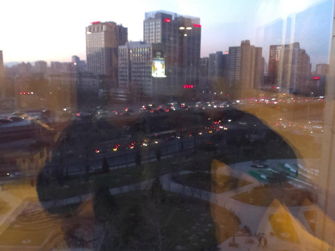 辉盛庭国际公寓主图