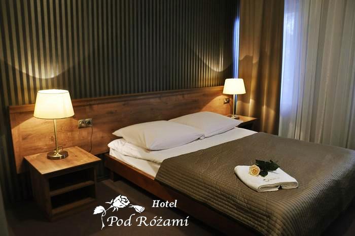 Hotel Pod Rozami-官方