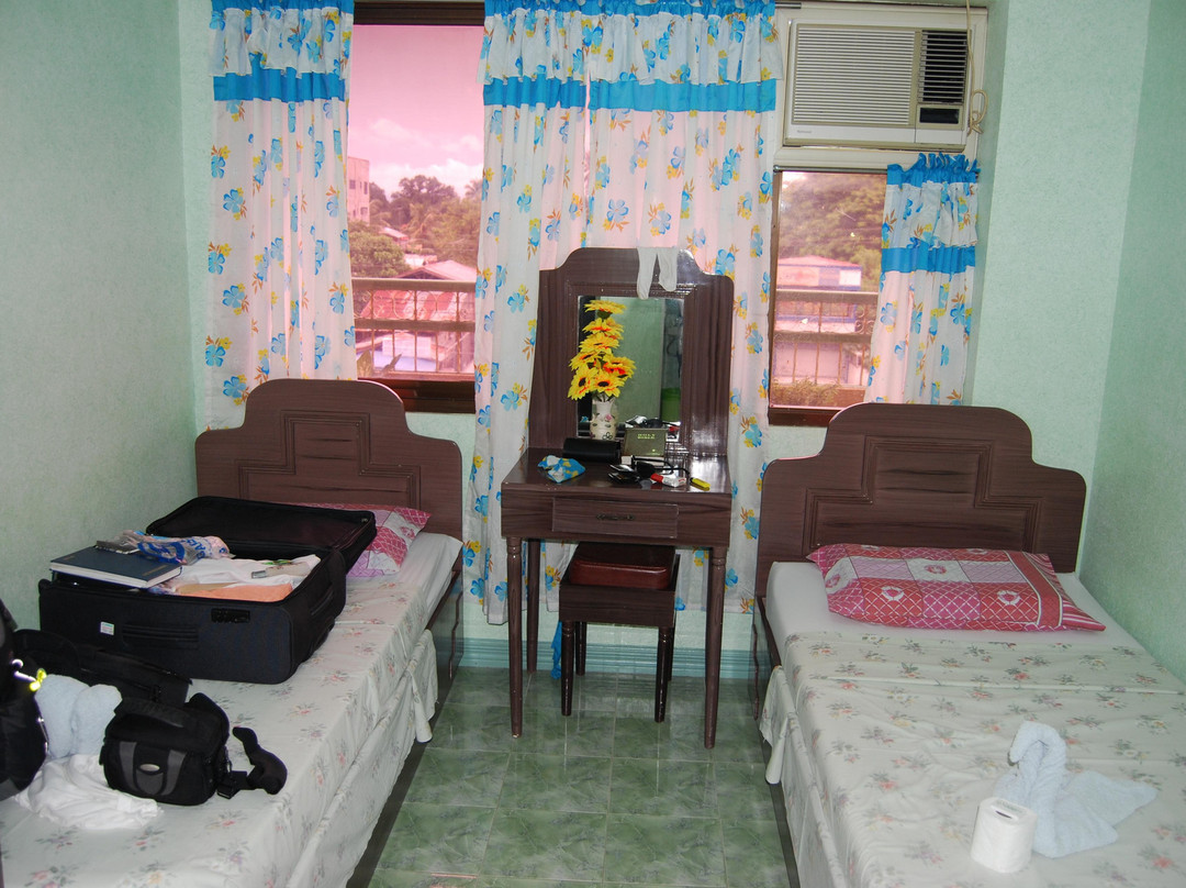 Digos City酒店住宿-A & B Hotel