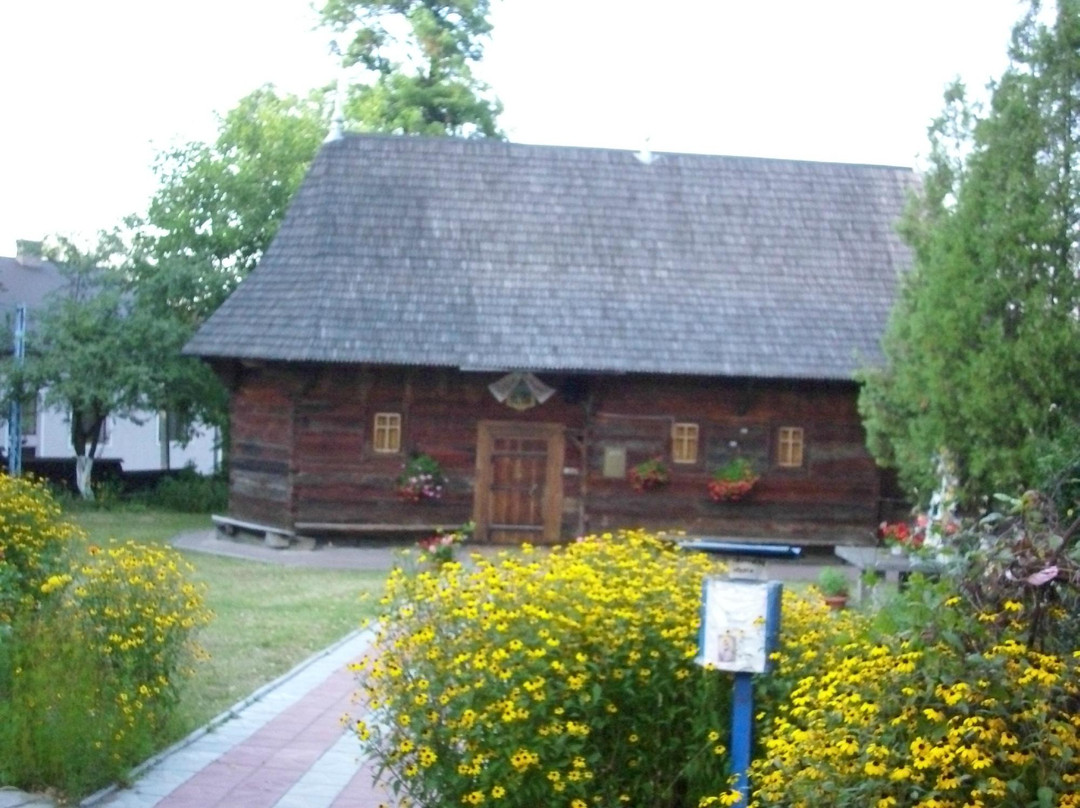 Shypyntsi旅游景点-St. Spyrydon Wooden Church