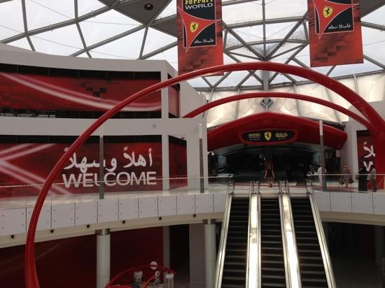 法拉利主题乐园-阿布扎比必去景点