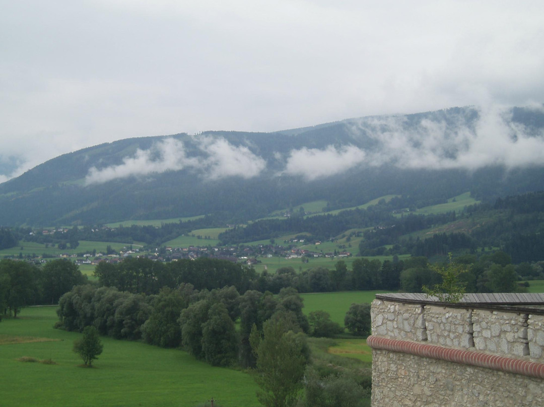 Schloss Trautenfels-利岑必去景点