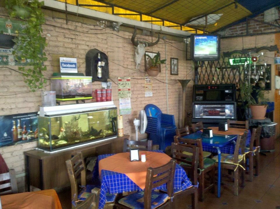 Copandaro餐馆和美食-Los Revolucionarios