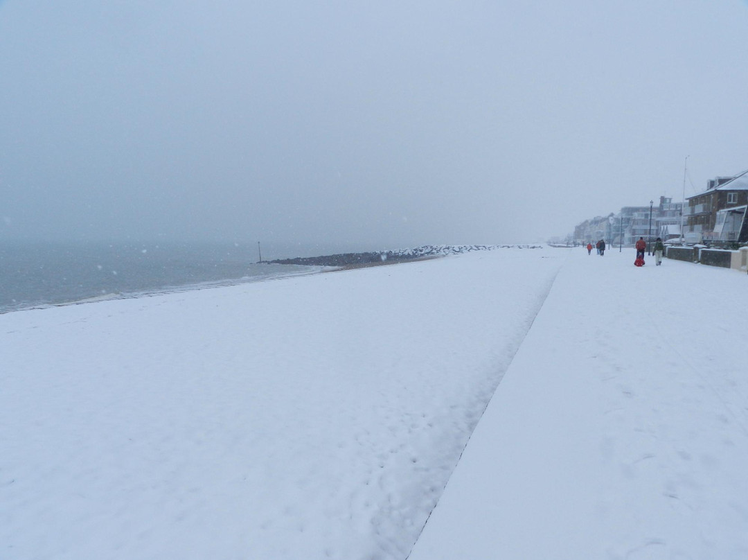 Hythe Beach景点图片