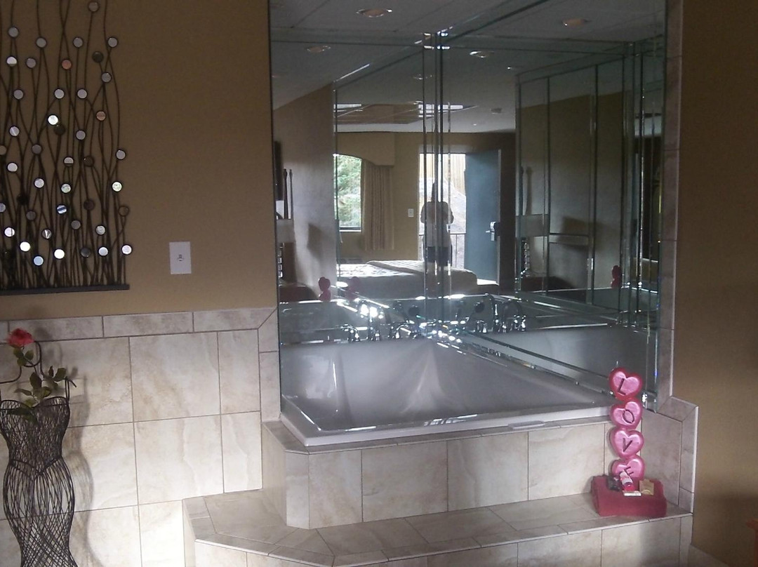 Gadsden Inn & Suites主图