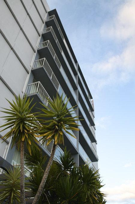 格莱斯顿新城酒店及公寓主图