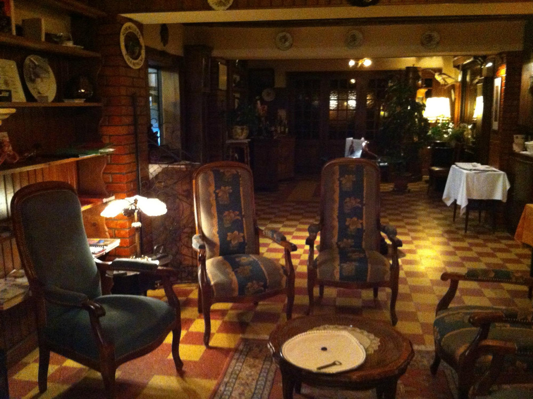 Hotel & Restaurant A L'oree Du Bois主图
