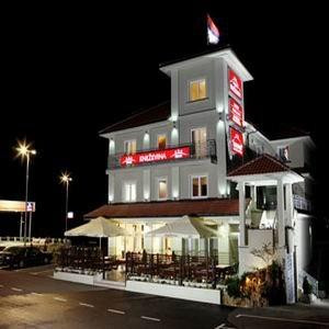 Hotel Knezevina主图
