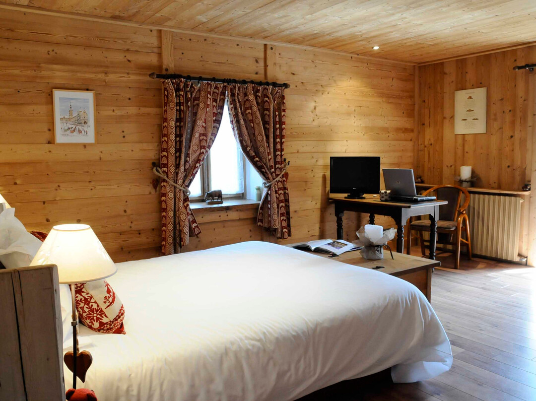 萨朗什酒店住宿-La Ferme d'Emilienne