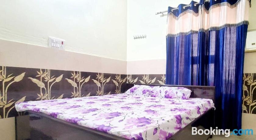 Rock Star Hotel & Rooms