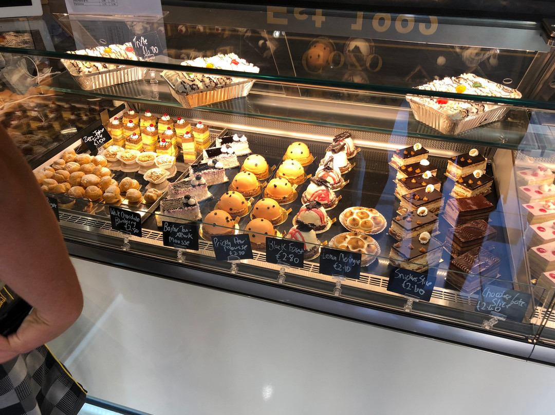 Kercem餐馆和美食-David's Bakery