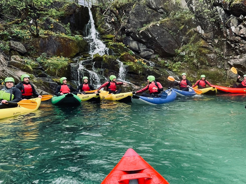 Froccs Rafting Club-博韦茨必去景点