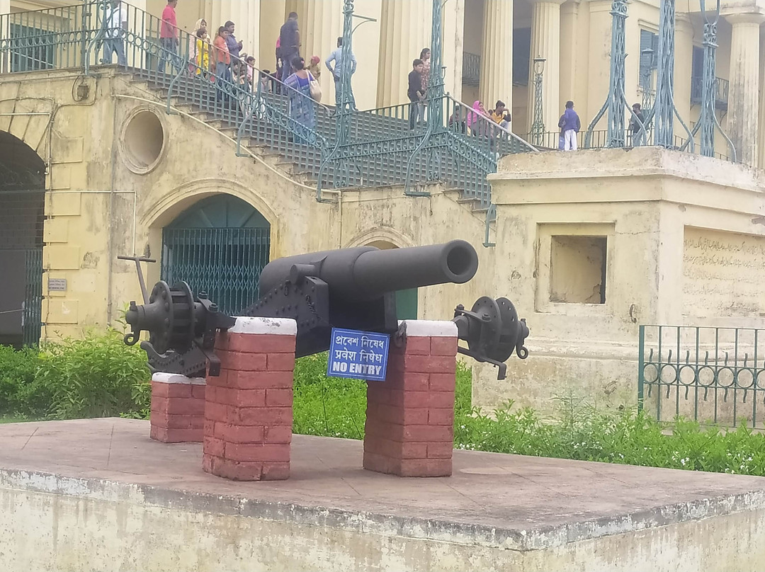 Hazarduari Palace Museum景点图片